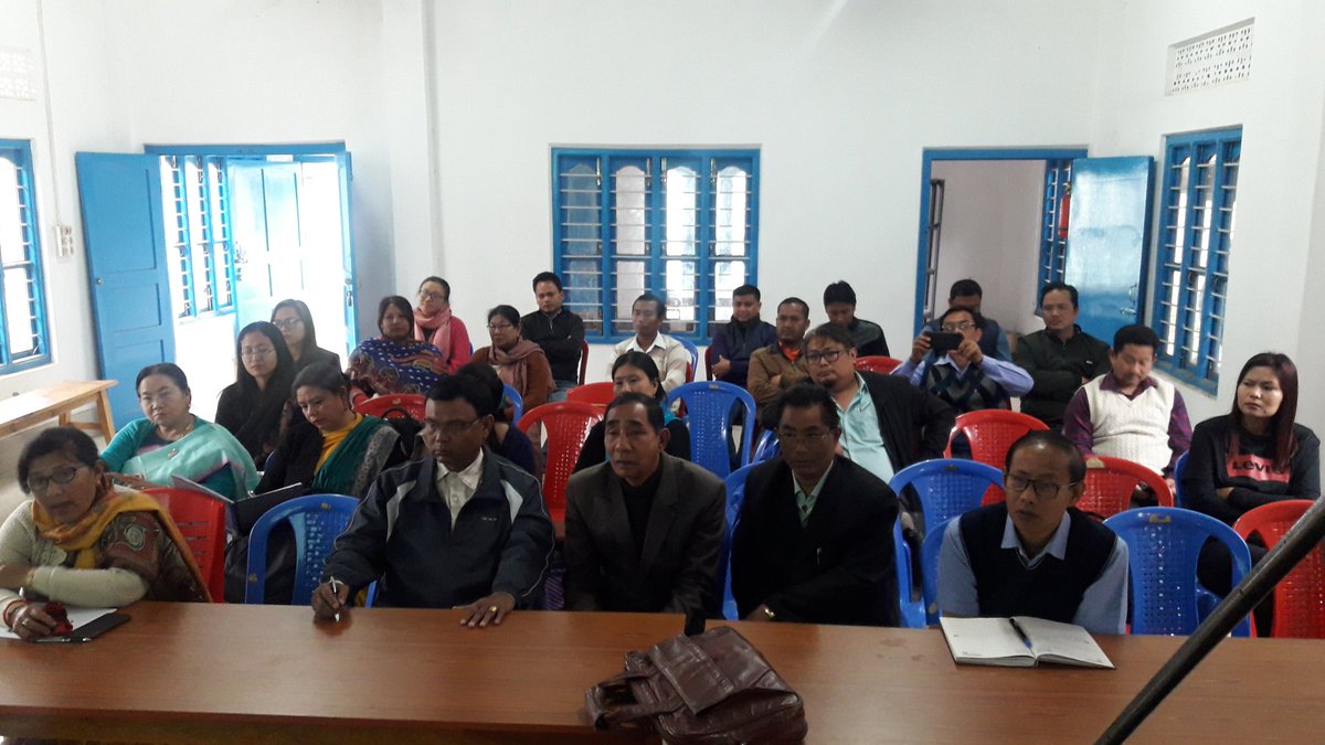 ManipurNhm's tweet photo. @health_manipur
District Review Meeting of District Health Society Thoubal for the month of March 2020.
Discussed on COVID 2020 and formation of DRRT, Task force, RNTCP, NCD and Health facilities presentation on physical and financial achievements https://t.co/pePKqSbkWp