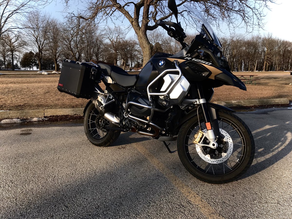 bmatchefts's tweet photo. First ride of 2020! #bmwmotorrad #wisconsin #rusticroads https://t.co/gHtX11Y1tP