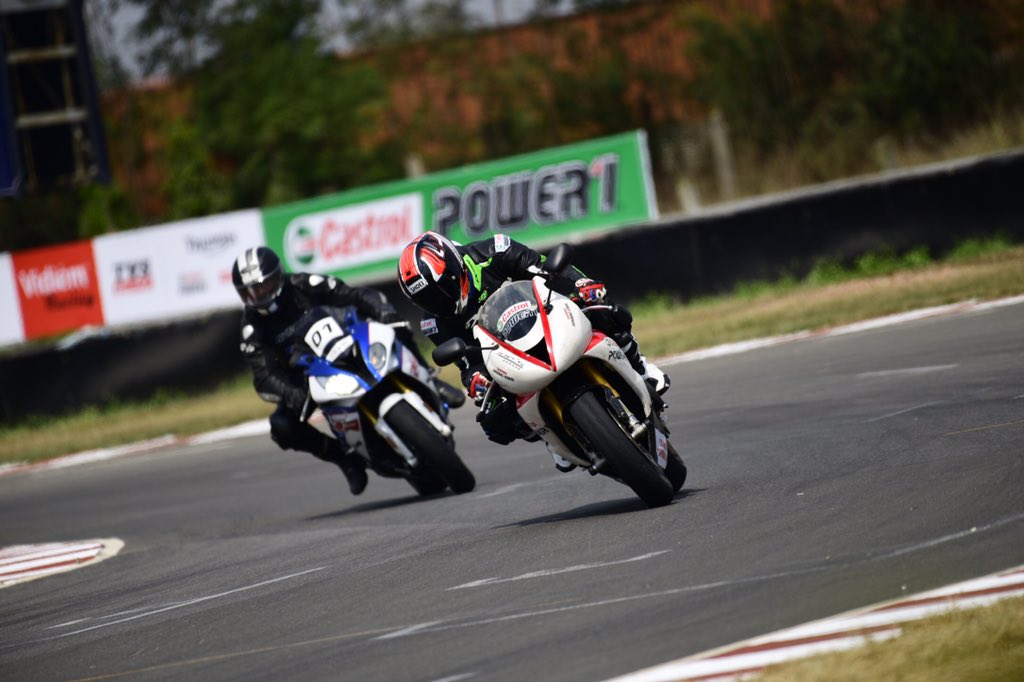 vypsingh's tweet photo. Watching those mirrors. Keeping a close watch. It’s all part of the process to help your students improve their riding step-by-step.
#CSS2020 #californiasuperbikeschool #cssindia https://t.co/5g9V7GEAb4