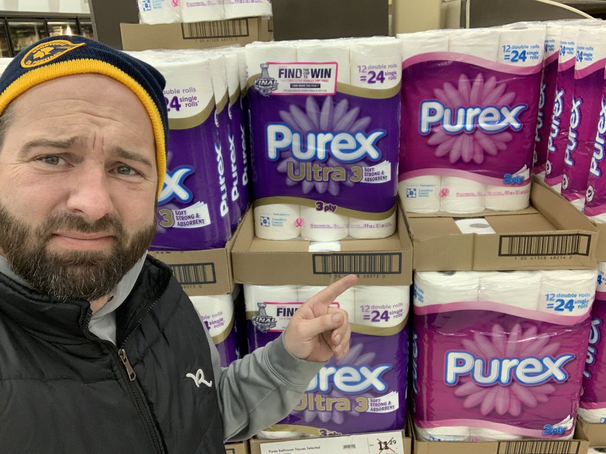 Oilers_4_life's tweet photo. @sobeys  Bonnyville taking care of all your bathroom needs. Take that @costcocanada   #toietpapergate https://t.co/UEteJvWtKH