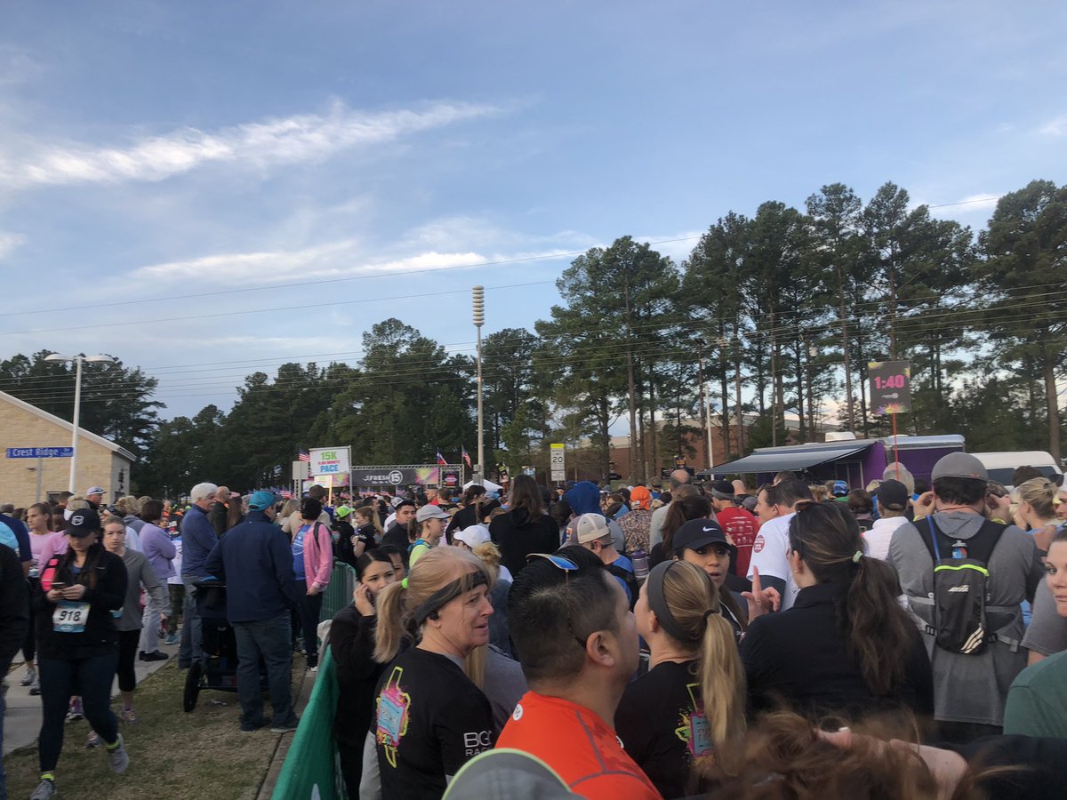 Allison_Pollan's tweet photo. The #Fresh15 is about to get underway! #weruntyler https://t.co/U7T9BdoCoH