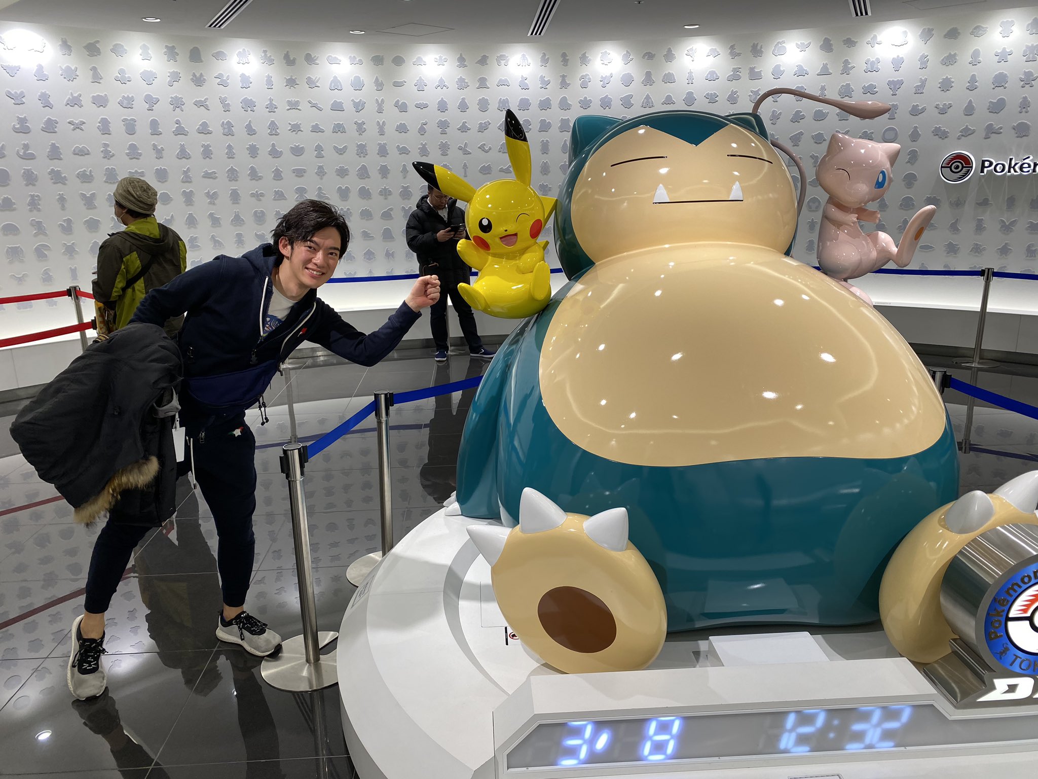 メンタリストdaigo 弟のイマイチ決まりきらないポーズを再現してみました 松丸亮吾 ポケモンセンター