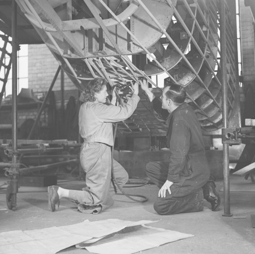 BristolAero's tweet photo. Happy #InternationalWomensDay. Shout out to all the incredible #engineering and #aerospace women who helped shape our aviation history. And to all the #ScienceMums inspiring future generations (credit: BAE Systems). #InternationalWomensDay2020 #IWD2020 #IWD https://t.co/HVmyp8igXO