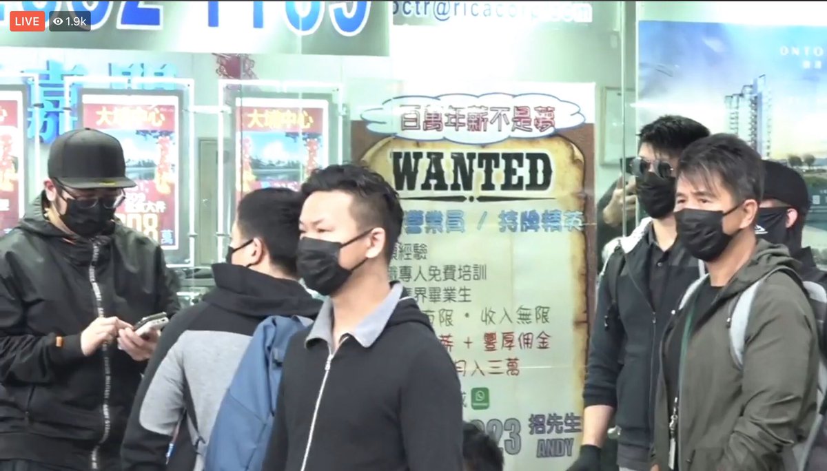 570mph's tweet photo. Police thugs, in civilian clothing, making arrest to pretty much anyone they could lay their dirty hands on, it’s arbitrary arrests as usual. #HKPoliceTerrorists #HKprotests #HKPoliceState https://t.co/OmjfWyTnde