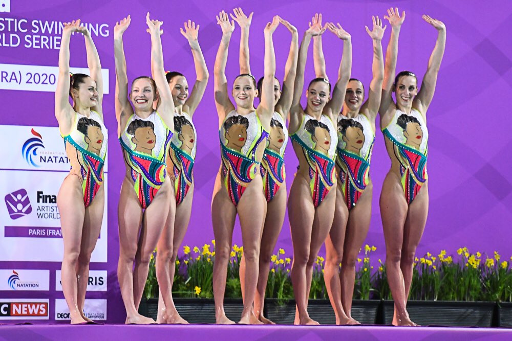 FFNatation's tweet photo. #EnDirect #OpendeFrance #NatationArtistique
Retour en images sur la superbe performance des Françaises hier en finale des équipes techniques et pour laquelle elles ont décroché la médaille d’or 🥇🤩⁣
⁣Encore bravo 👏🏼⁣ 
Suivez la compétition en direct sur notre page Facebook ! https://t.co/SKCR4tKj2P