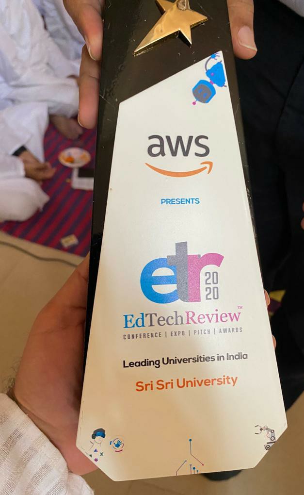 Gurudev's tweet photo. .@SriSriU has been awarded as the leading University of India by Edtech Review 2020.
The credit goes to the VC, the faculty and the students. https://t.co/ChTTEfGrGz