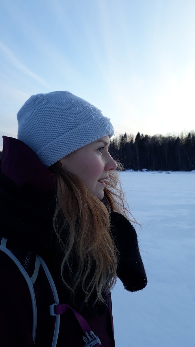 SuihkoAnna's tweet photo. Hetki #Vaasa'n Pilvilammella, #Espoo'sta lyhyt matka nähdä #luonto verhoutuneena valkoiseen peitteeseen ja siitä lumoutua! #lumi #lumentuoksu #sininenhämärä https://t.co/Mq1nnhqkL3
