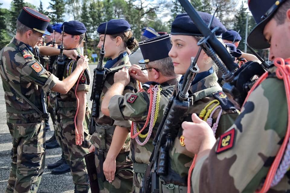troupesdemarine's tweet image. [#8mars 👩🏻 👱🏼‍♀️👩🏾‍🦱] Parce que ce sont aussi des marsouins et bigors au féminin. ⚓️ En cette journée internationale des femmes, les TDM rendent hommage à leurs sœurs d’arme, épouses, mères et filles, qui sont engagées chaque jour à leurs côtés. 
📸 @GardeNatFR, #21eRIMa, #11eRAMa