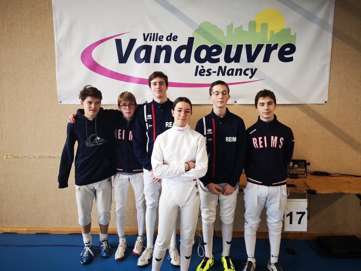 Résultats d’hier dans la catégorie M15 au fleuret à Vandoeuvre pour les championnats du Grand Est.
Fleuret Masculin:
7ème Picard Florian
13ème Raulet Louis
14ème Diot Alexandre
18ème Picard Loïck 

Fleuret Feminin:
11ème Descoutures Gaia