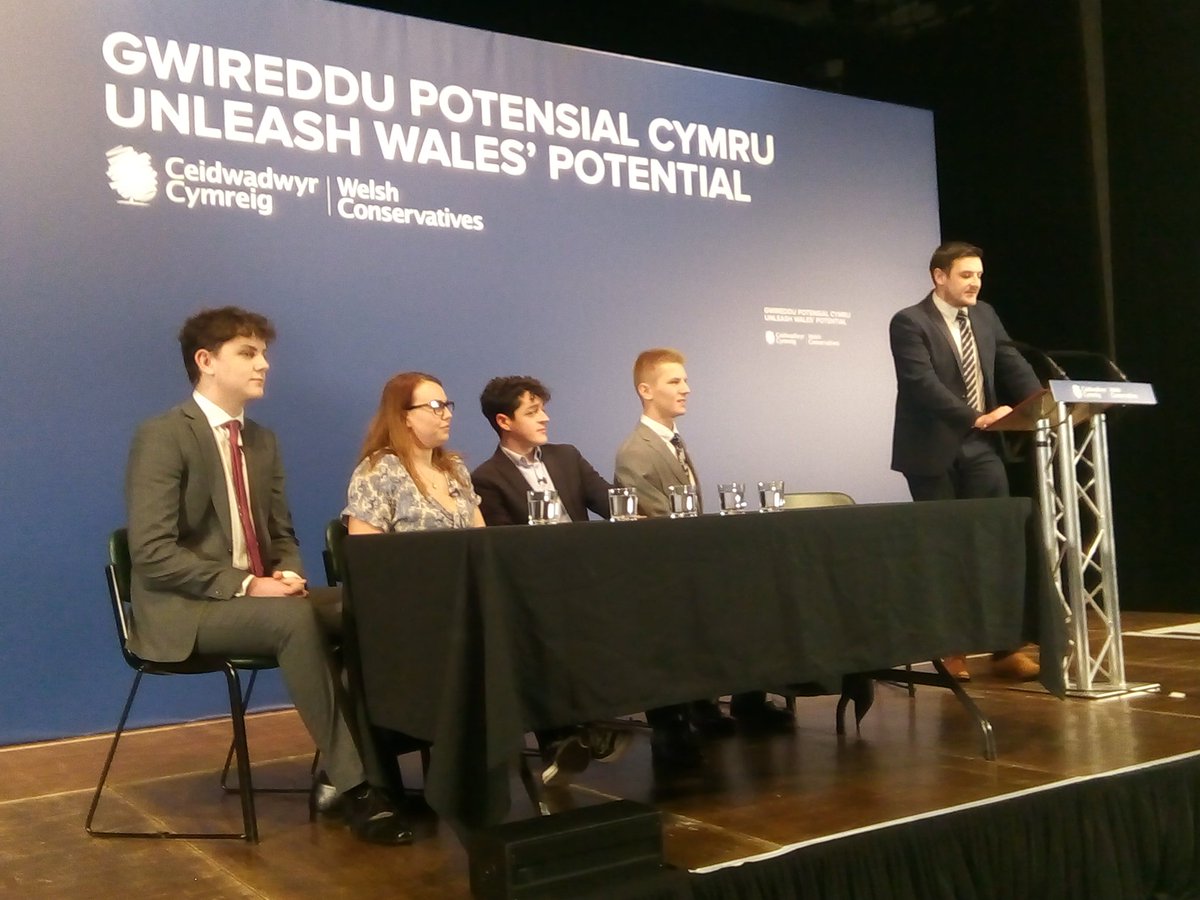 AbigailMainon's tweet photo. Great representation at #WelshCPC20 from the @ValeOfClwydCons
So proud to be a part of this association! https://t.co/wHpPVFz8cc