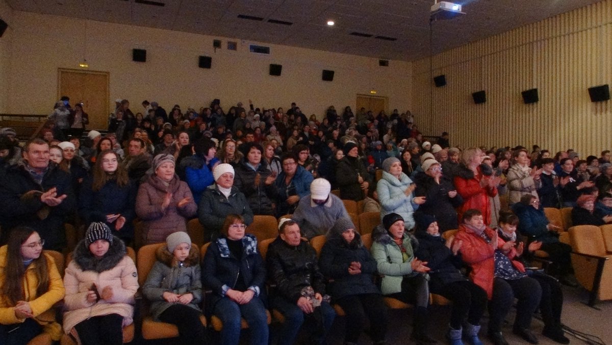 В Старомайнском доме культуры состоялся праздничный концерт, посвященный 8 марта!
