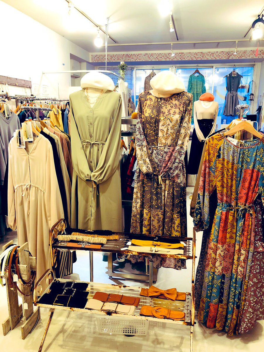 ワンピースクローゼット 今日の店内 キャッシュレス5 還元対象店です 様々なキャッシュレス決済が使えるようになりました 新作画像はこちらをクリック T Co Kez3nurhw6