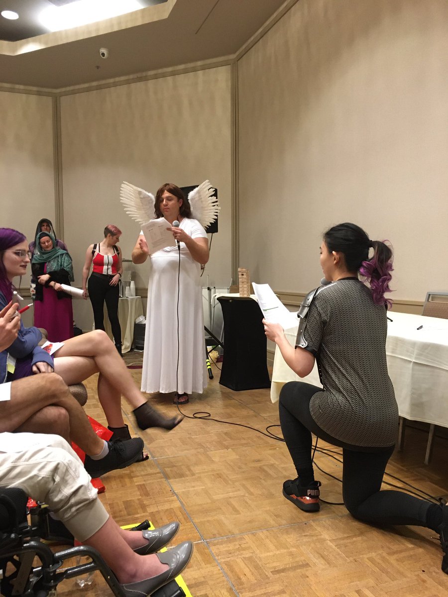 GermanCityGirl's tweet photo. #Starcrossed, #BazLuhrmann style during @bigbadcon! @bananachangames + @KDavidson925 were amazing. #latergram #TeamCapulet #TeamMontague #Romeo #Juliet #BBC19 https://t.co/JLmp8wskzs