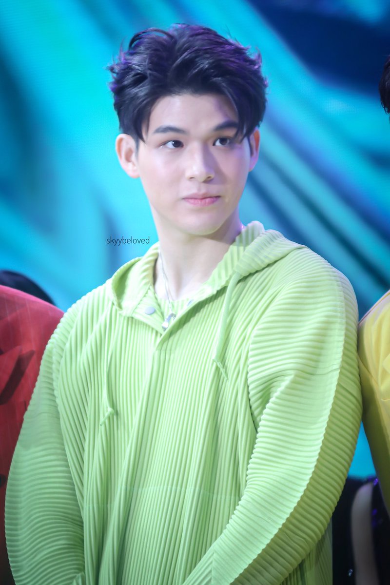 bee_nidarat_'s tweet photo. 20.02.19 Sky Wongravee - Line Tv Award 2020 @ Royal Paragon Hall @skywongraveee 
#LINETVAWARDS2020 
#LINENEXPLOSION2020
#skywongravee #mycloudy #skyybeloved #สกายวงศ์รวี #ก้อนเมฆของสกาย https://t.co/AQXplFmhGK