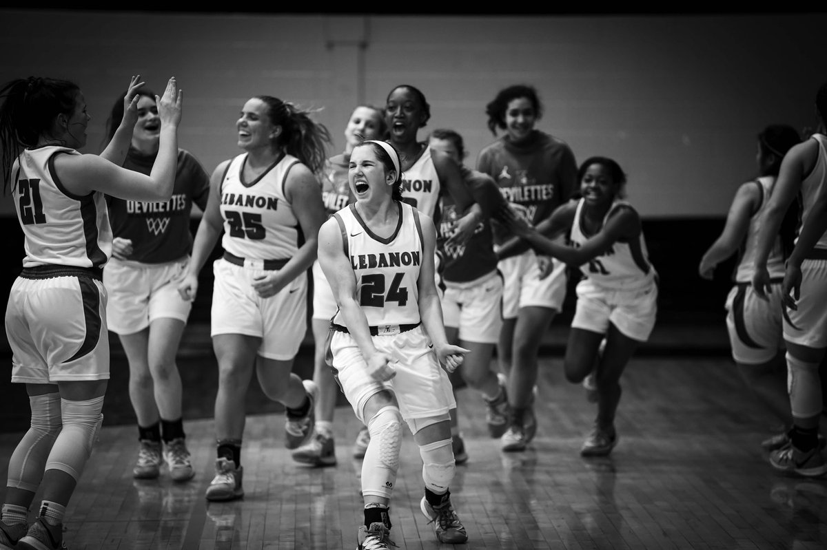 allissamulaski's tweet photo. wouldn’t trade this team for anything💙 STATE BOUND BABY #UnfinishedBusiness @LHSDevilettes https://t.co/6AKsGL2PfO