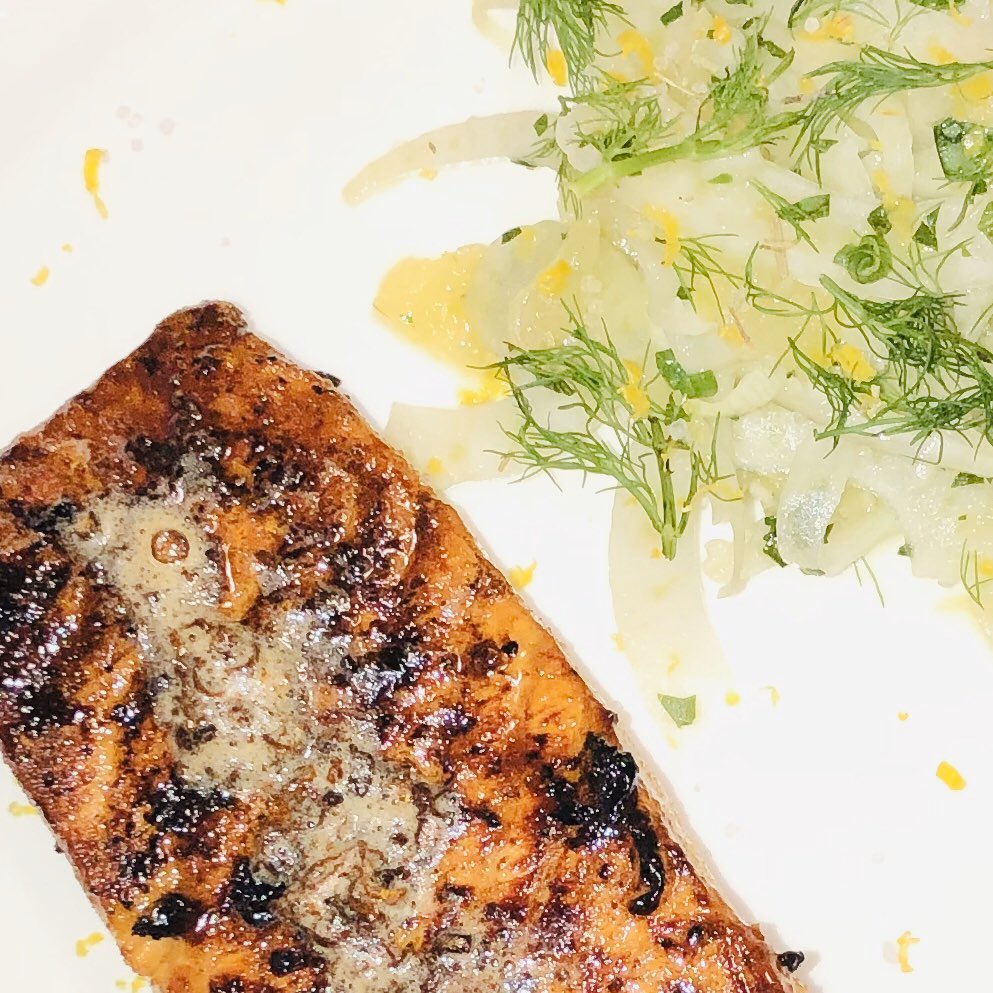 DeanAsInDean's tweet photo. Honey Glazed Salmon with Brown Butter Lemon sauce, Fennel lemon basil fresco salad!

#foodie #yycfoodie #homechef #epicuriousdean  #datenight #yyc #prettyfoodtastesgood #icookwithwine #seafood #salmon #mencook #manskitchen #chefnight #masterchefwannabe https://t.co/gIzPbO9ZjJ