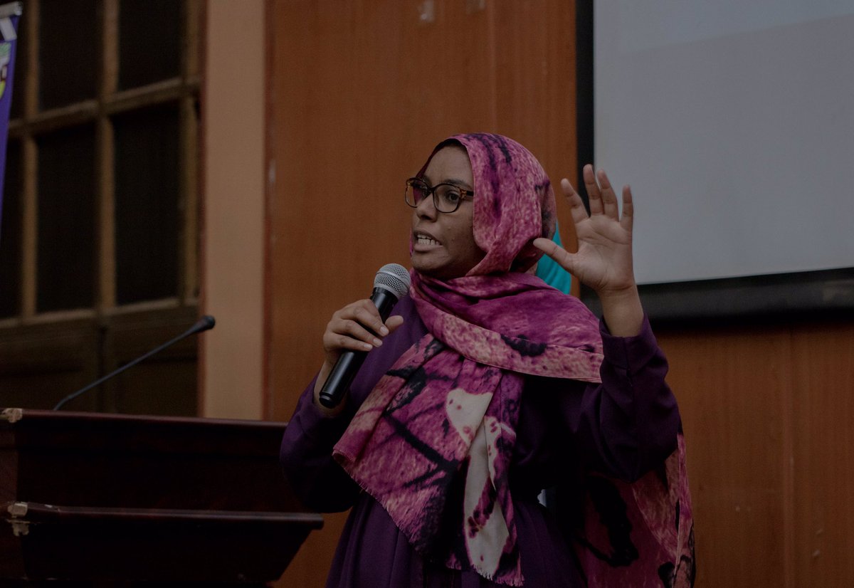 SWKH17's tweet photo. Highlights from the pitching!!

 #startupweekend #IECSudan #entrepreneurship #sudan #startupweekendwomenkhartoum #startupweekendkhartoum #SWKH #SWW #womenempowerwomen #March2020 #womenpower #staytuned
#SWWKH2020 #المرأة #ريادة_الاعمال https://t.co/IK49A6XKEY