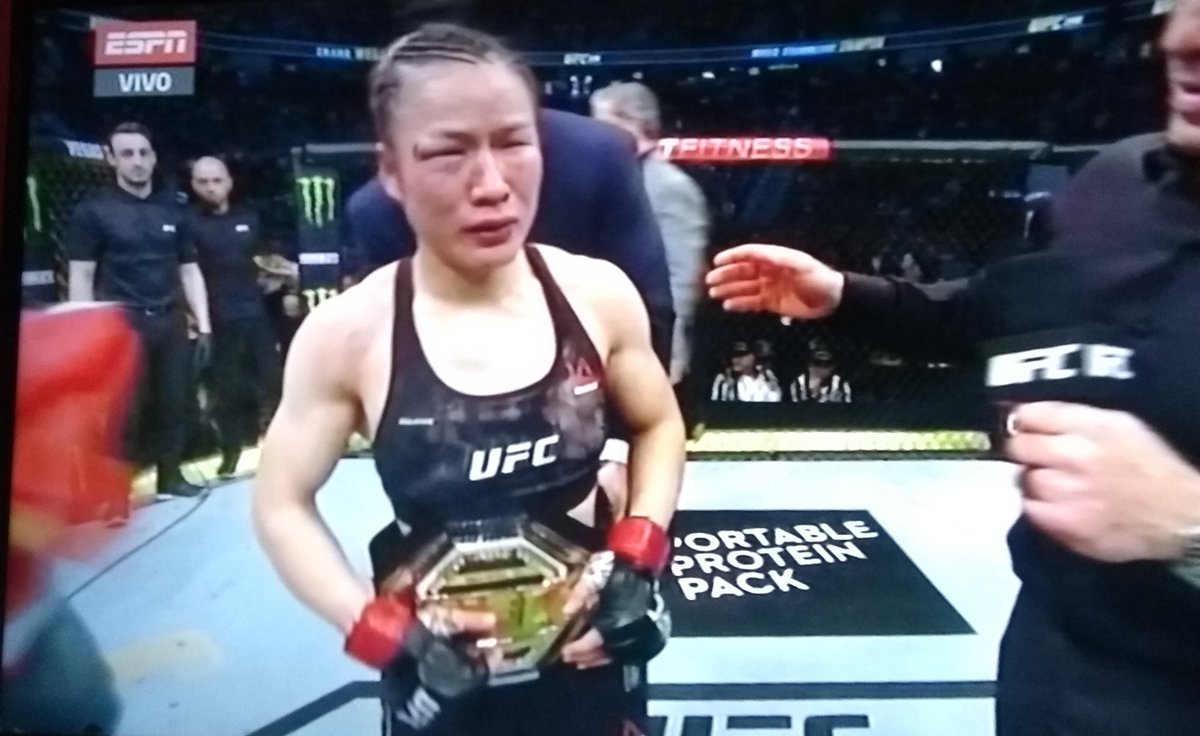 xtratex's tweet photo. Bien merecido lo dio todo una gran luchadora, felicidades a la campeona  #UFCxESPN https://t.co/C8M2WP0Mrh