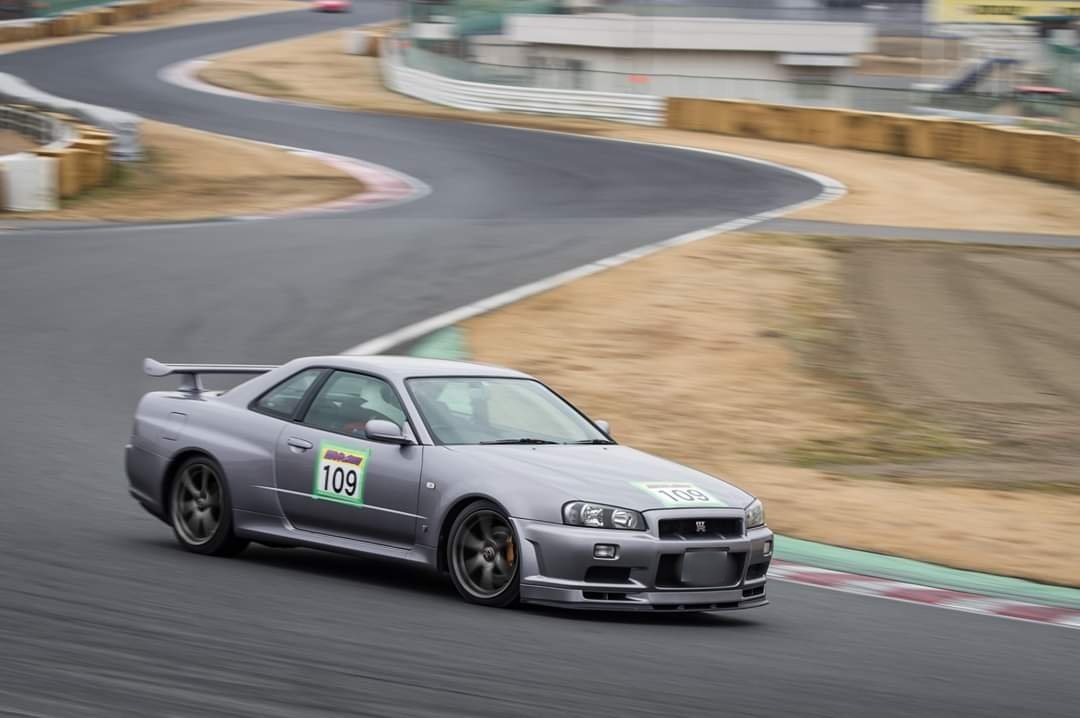 ズッキー ファボリツ沢山来るから自己紹介 R32のgts T Typem でドリフト R33のgts で街乗り R34のgt R でグリップやってます スカイラインはいいぞぉ ズッキー ファボリツ沢山来るから自己紹介 R32のgts T Typem でドリフト R33のgts で街乗り R34のgt R でグリップやってます スカイラインはいいぞぉ