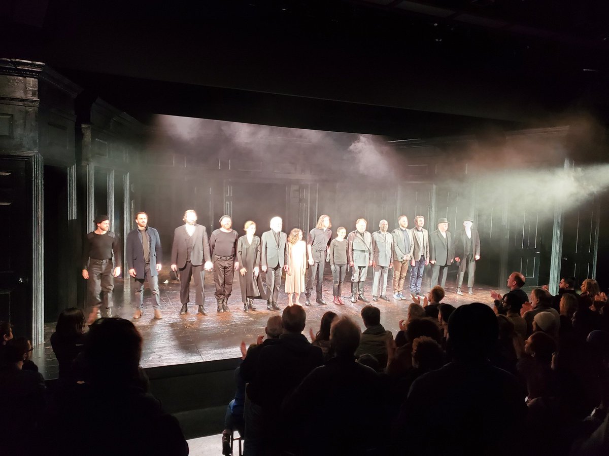 deancollins's tweet photo. Wow wow wow.....just got back from #SawHamlet at St Ann's Warehouse, superb.
https://t.co/5W6wgZIUHG
.....and walking distance from Brooklyn Heights which makes it even better.
#OnlyInNY https://t.co/zRKvC7RR1Z