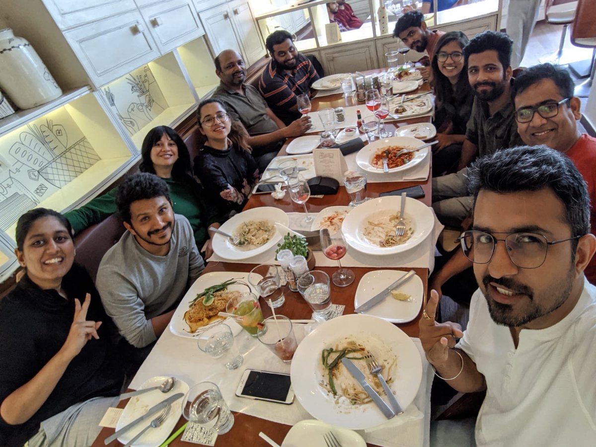 aakashkumar's tweet photo. A small gesture by the @designersofmmt and @GoibiboDesign towards the #ladies of the design team on the occasion of #WomensDay 👩. #designer #teamwork #InternationalWomensDay #gurgaon #Bangalore https://t.co/jhQGBgCMol