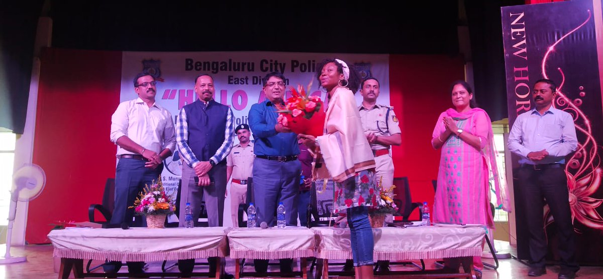 DcpEastBcp's tweet photo. @BlrCityPolice @CPBlr @AddlCPEast 

"Hello Africa" program was organized to provide interactive platform btwn BCP &amp; African Nationals 

'Hello Africa Desk' will b opened at @DCPEASTBCP

We assured them safe stay. Also urged not to lose their focus n get into criminal activities https://t.co/Wee2RaC5bt