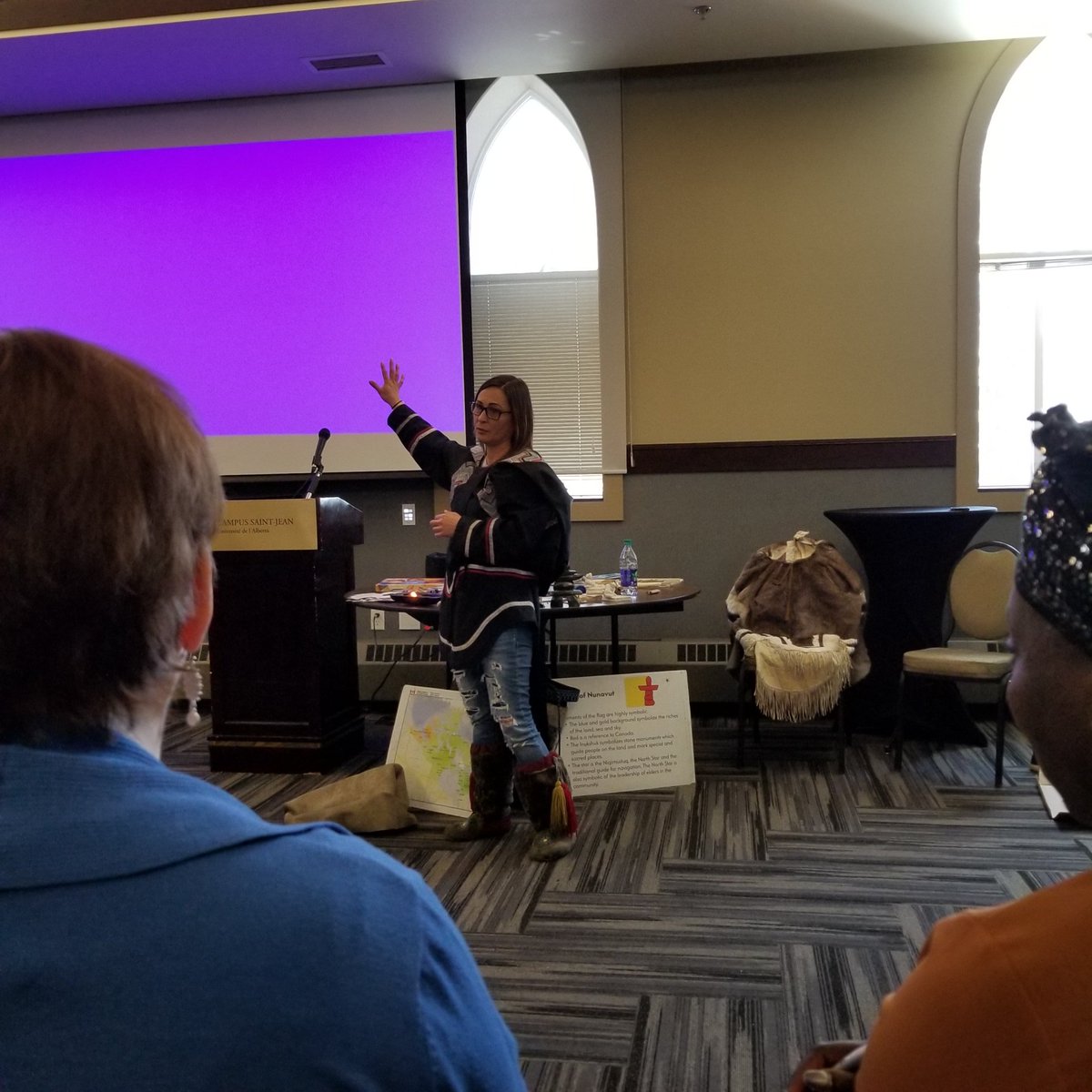 LASEP_CSJ's tweet photo. Micro-formation sur l'introduction de la culture inuite! @UAlberta_CSJ #éducationautochtones #inuit #éducation #inclusion #diversité #lasep https://t.co/Z0Nm03viqA
