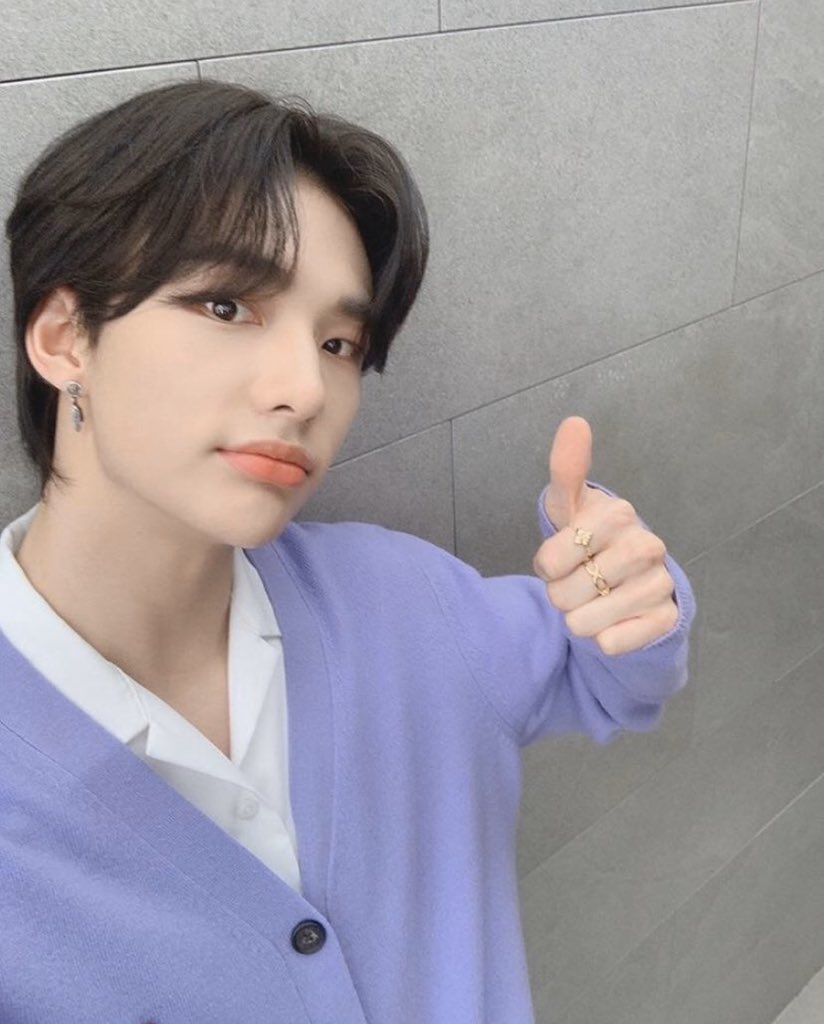 「 day 67/366 」　　　↳  #스트레이키즈  #황현진 best birthday ever. i’m so happy. you and my other loves came home, i laughed my ass off. it was a really really good day today. i love you, hyunjin