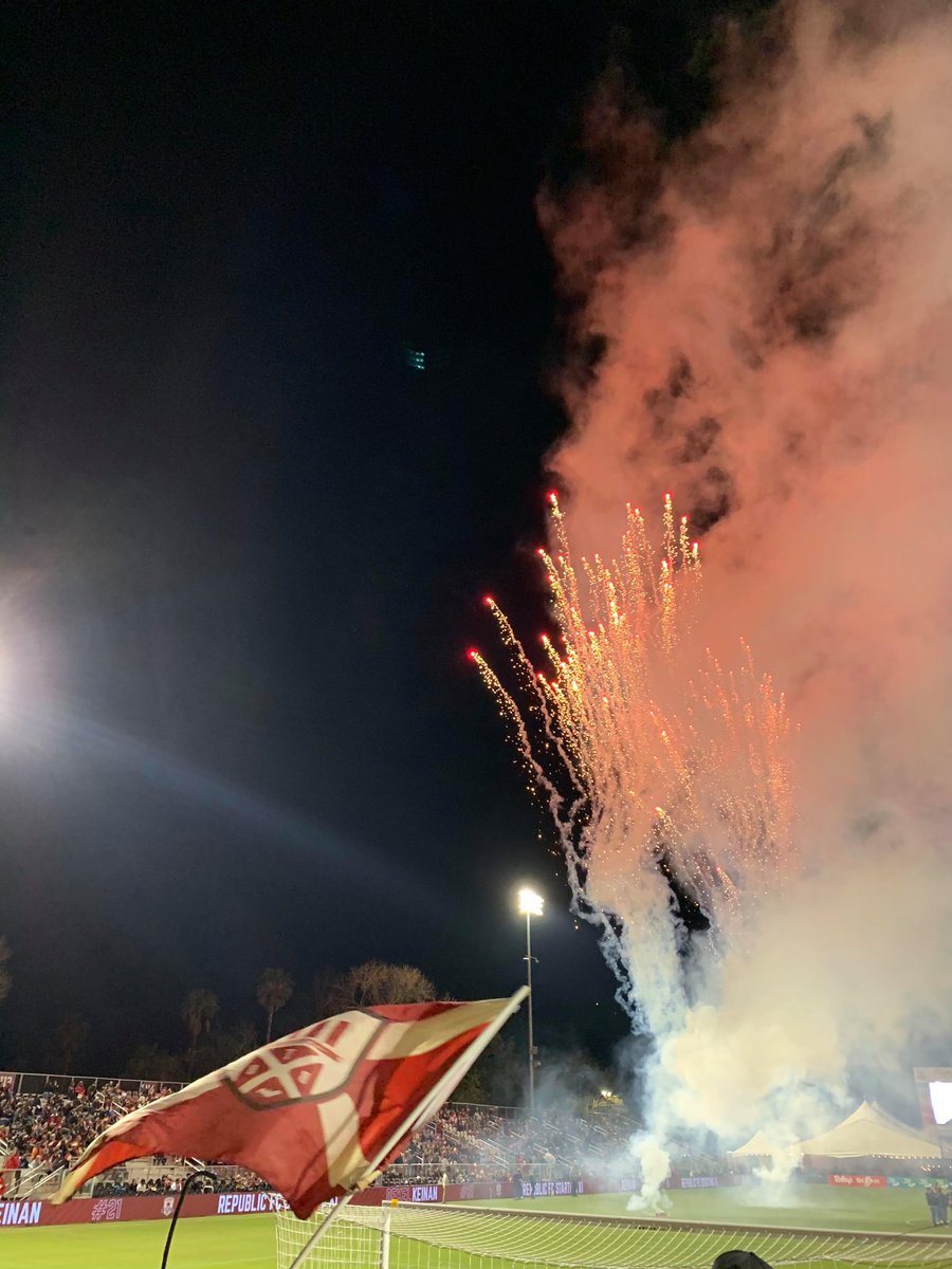 Sac_Battalion's tweet photo. π¦ Didnβt get all 3 points, but we won in the stands with our new TBB Supporters Union and all our new friends! #VamosLosRojos #BatSwarm @LosUnikos775 @sacbandafc @GGB_Battalion @Sac_Legion @Vigilantes559 @SideUltras https://t.co/6M3BHFwLf5
