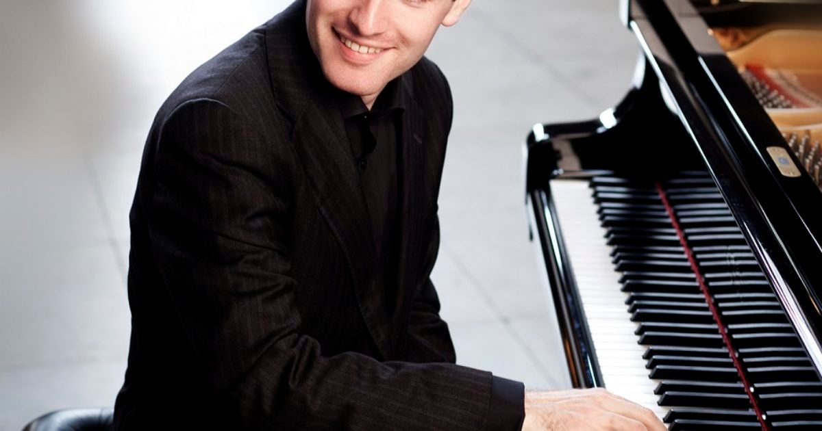 EventsLuton's tweet image. Celebrating Beethoven's birth in 1770 presented by Luton Music at the Bear Club. Monday 9th from 7:45pm - 9:45pm
buff.ly/2TQZ4Qm