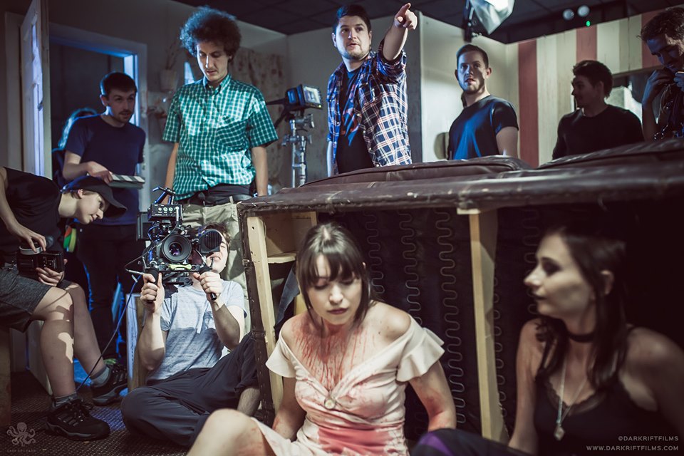 YorkFilmmakers's tweet image. Next month, we'll be joined by PAUL BUTLER &amp;amp; STEWART SPARKE of @darkriftfilms, creators of THE CREATURE BELOW &amp;amp; BOOK OF MONSTERS who'll be talking to us about successfully raising film funding and then selling the end-product! See you on 26th March! Tkts; eventbrite.co.uk/e/yfc-march-20…