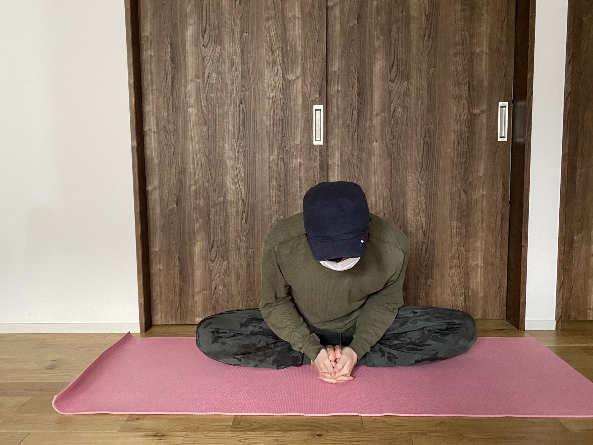 将軍トレ がっせきのポーズ 合蹠のポーズ ブログ初心者 ストレッチ ブログ更新 ヨガ 難しい ボディケア エクササイズ Followｍe Bodymakerpt T Co Oa341unpjz Twitter