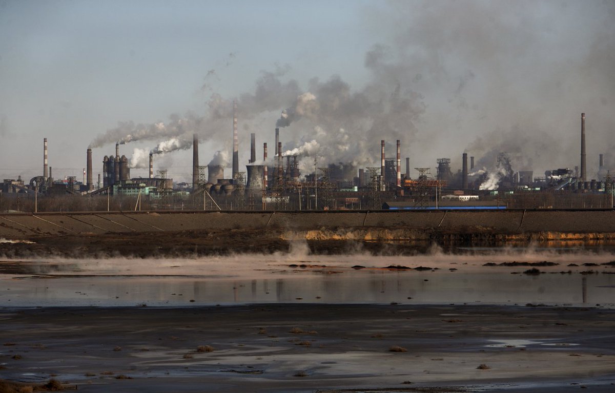 MirjamCSchouten's tweet photo. Kills millions of people in China: Eodymium &amp; dysprosium mining plant in Baotou for wind turbine magnets + 'smart' phones. https://t.co/OykbVUngLZ #mining #RareEarths #China #Baotou #supplychain #stop5G #RareEarthMineral #global_mining #mining_finance #WindTurbines #5G #Eodymium https://t.co/s01jOcAVl6