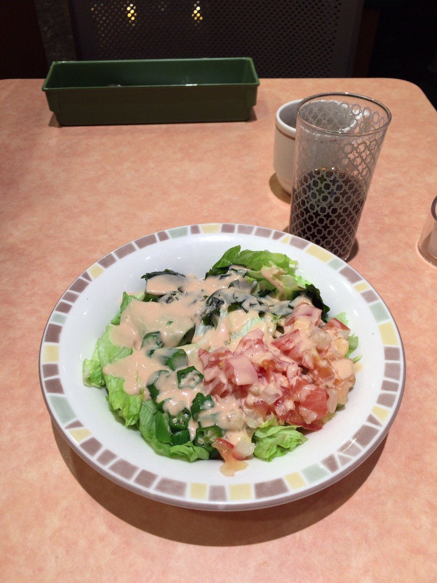 鈴木かずよし 今日のトゥデイズサラダ オリーブオイルドレッシングよりサイゼリアドレッシングの方がカロリーが低いという驚き