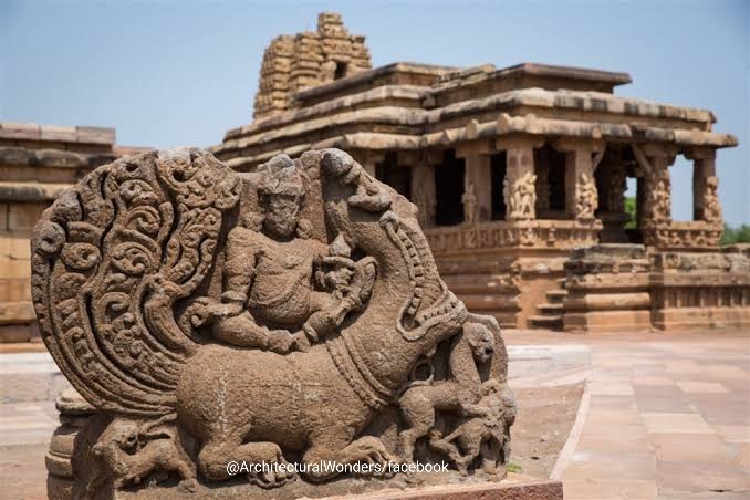  #HappyWomensDay7c  #DurgaTemple located in  #Aihole  #Bagalkote,  #Karnataka was built by  #ChalukyasThe temple was not named after Durga devi. Durga means fort. Infact there is no idol of Durga inside the sanctum. Scholars opine that the temple must be dedicated to shiva/Vishnu 1/2