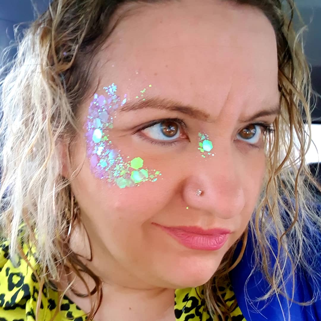 AliKahncomedy's tweet photo. A fab #internationalwomensday gig doing some comedy shtick for a cracking #WKN2020. Well done @womankindnorth.  Started off the day fresh and funky&amp;after 2 full on comedy sets ended up proper 'Moist Pammed' with me sweaty mush...good times! #comedy #funnywomen #sweatingformyart https://t.co/VGZ1wVZLu4