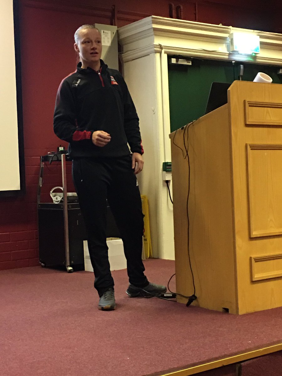 combatrecce_CO's tweet image. First up this morning after 10 minutes of mindfulness is the fizzing bundle of energy that is WO2 Lucas of @RHQ_The_RLC who is a Company Sergeant Major at @schinf - talking to us about living the leadership code and healthy body, healthy mind #kaizen #lightcavalry #bethebest