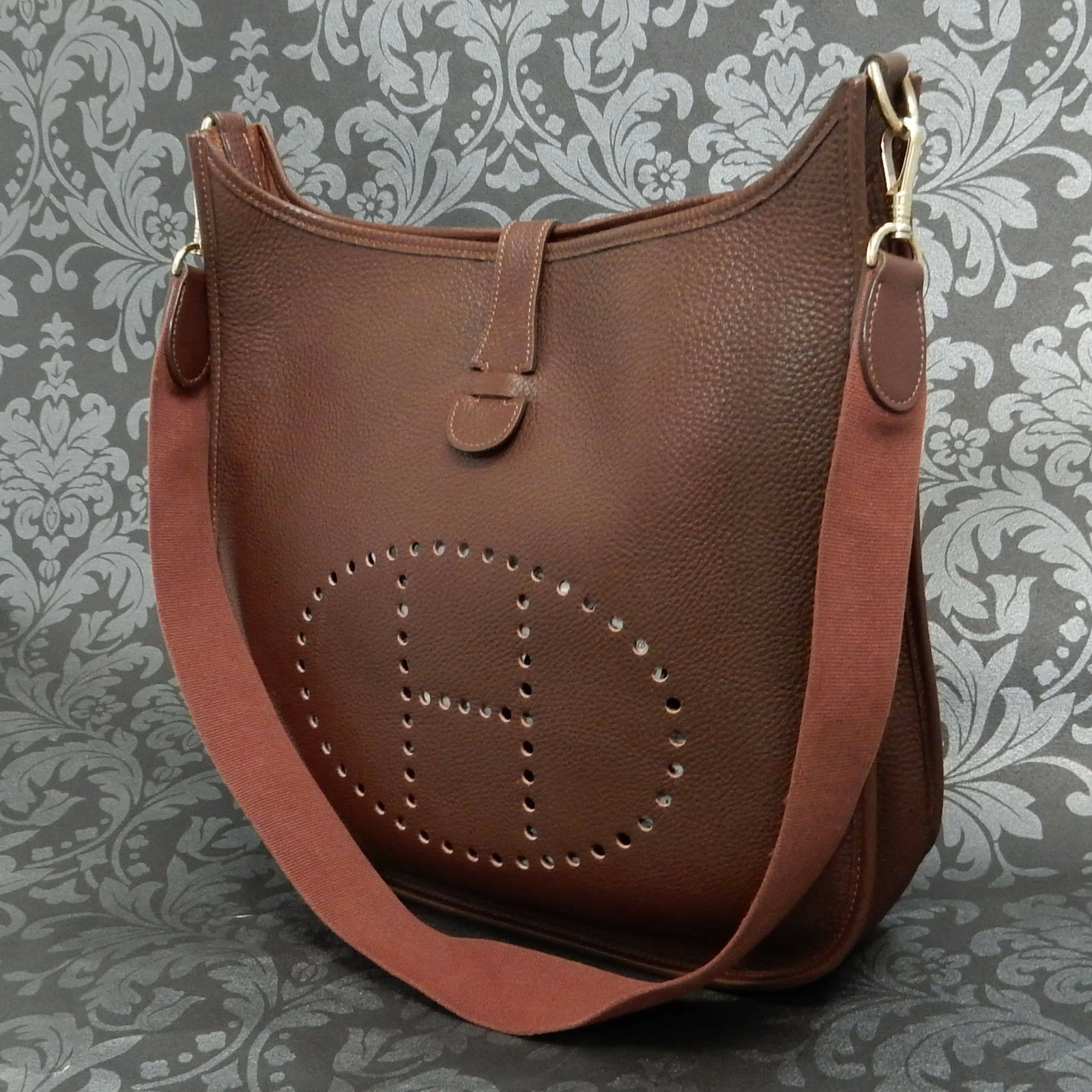 kokoshungsan.net on X: Rise-on #Vintage HERMES #Evelyne GM #Fjord #Leather  #Dark #Brown #Shoulder #bag #151    / X