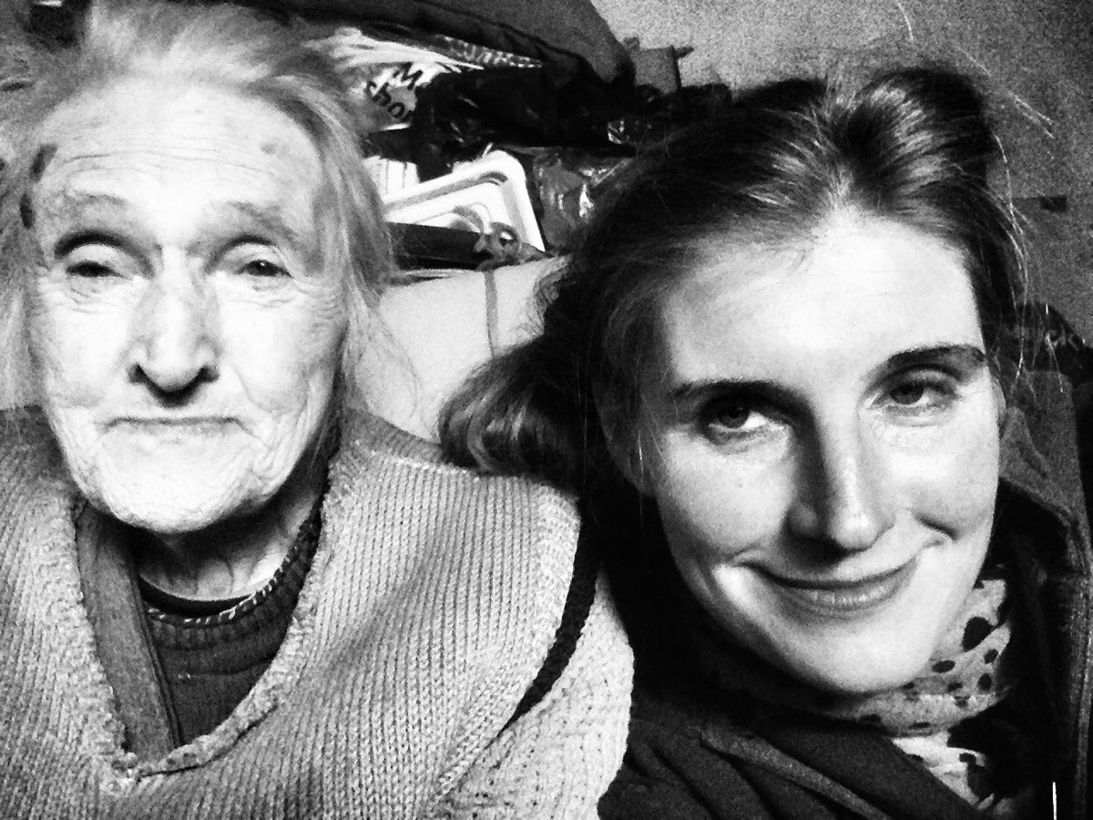 AmandaOwen8's tweet image. Here’s to strong women.
May we know them.
May we be them.
May we raise them.
#InternationalWomensDay 

*Initial photograph is of the first lady of the Dales, Hannah Hauxwell*