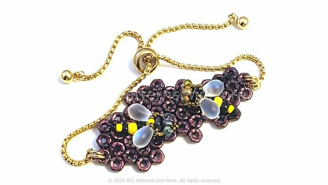 ACLPatterns's tweet image. The perfect day to bee🐝  teaching Honeycomb Bracelet at @lucys_bead_boutique

See you all soon 🐝❤ #ArtYoullLoveToWear 
#ArteQueEmbellece
#TheBeadBoy #design #bee #fashion #beadweaving #jewelry #handmadejewelry #art #hotooftheday #diy #weekend #nature… ift.tt/2TR14Iz