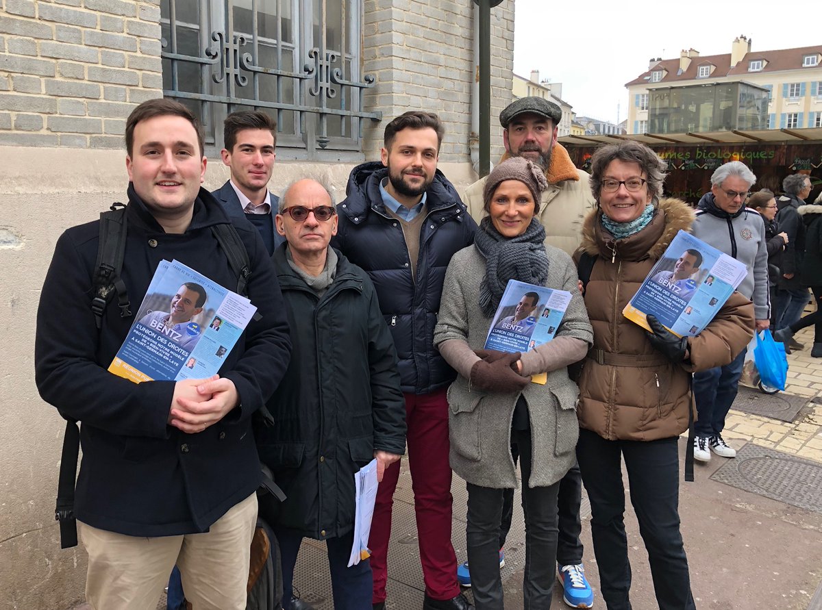 BentzChristophe's tweet photo. J-7 avant le premier tour des #Municipales2020 à  #SaintGermainEnLaye

Dernier dimanche de campagne électorale pour défendre notre projet municipal, ce matin sur le marché du centre-ville.

Bravo à l’équipe d’@AudaceStGermain pour son dynamisme sur le terrain et son sourire😃! https://t.co/KQR4okoD4S