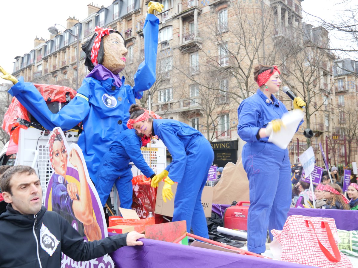 93Fsu's tweet photo. 💪 #manifestation du #8mars, massive et déterminée 💪

#JourneeDesDroitsDesFemmes #GrandesGagnantes https://t.co/CFvNcvTafr