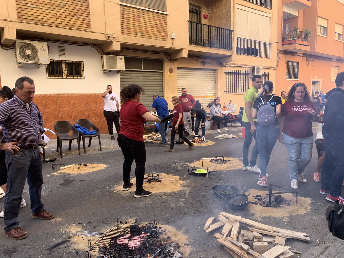 ColomdOr's tweet photo. Concurso de tortillas en @ColomdOr !!! #fentfalla https://t.co/qoSiJcruzH