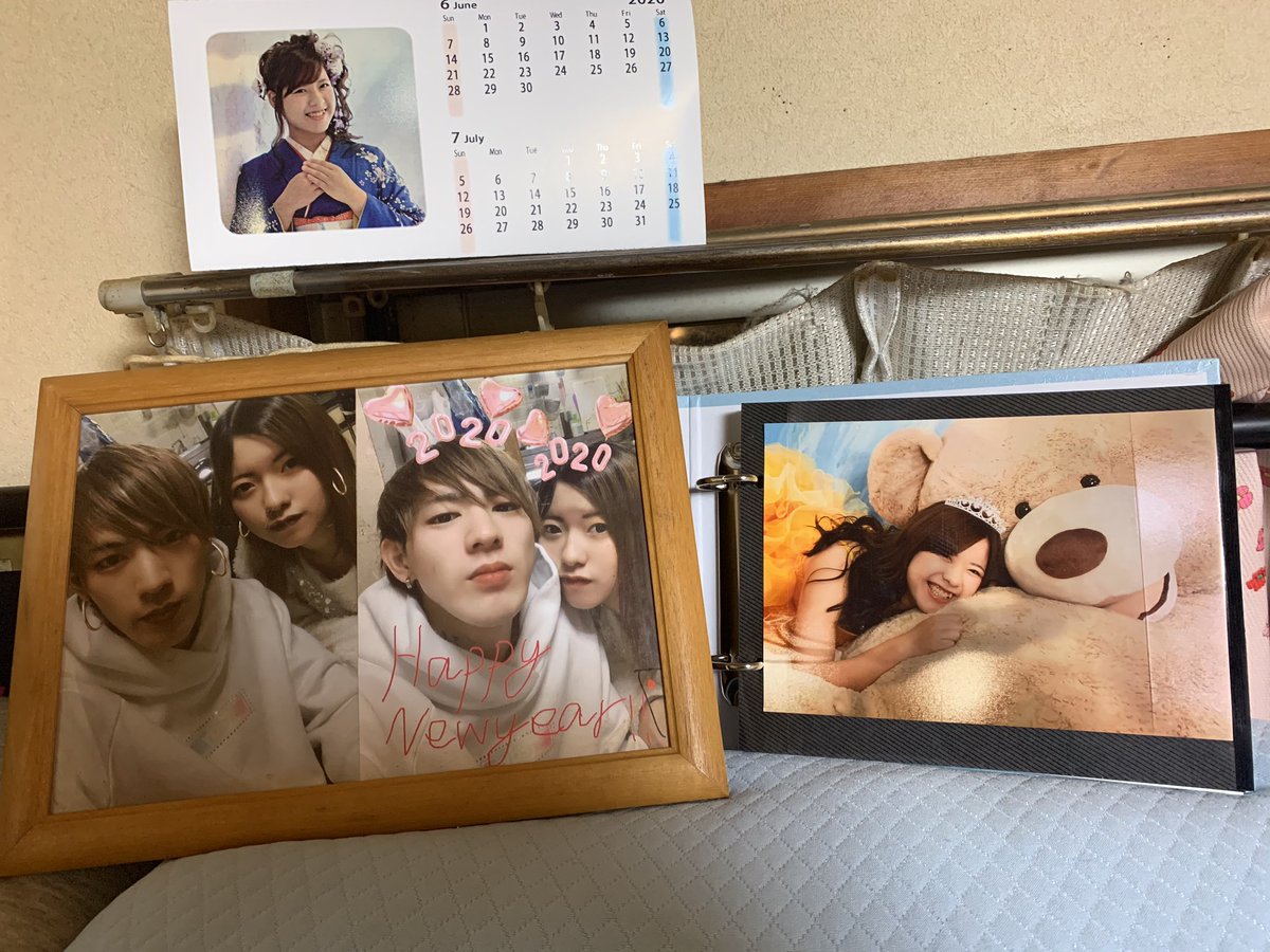 GIIFPxM1AaGP6Be's tweet photo. お通夜お葬式行って来ました。
付き合って1年、24歳とゆう若さで
亡くなってしまいました。

涙が止まりません、すごく辛いです。

でもいつまでも泣いていても

天国の彼女が喜ばないと思うし

笑顔で前を向いて、

頑張って行きたいと思います。

天国で見守っててね！ https://t.co/k3O6kCWSAV