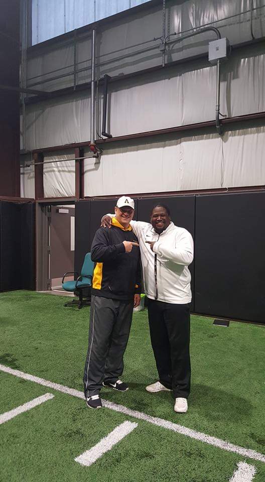 CortBraswell's tweet photo. App Nation!!! Join me in wishing our defensive coordinator, Vols football legend, one of the orginal Boome Goones, and one of my good friends @DaleJones54 a very happy birthday! #DaleJ #HappyBday https://t.co/OsvUMixqbl