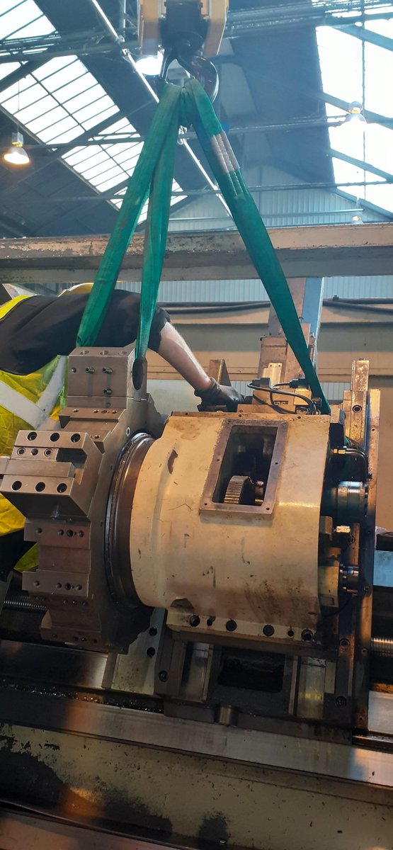 machine_support's tweet image. Doosan Puma 450 complete axis strip down. Turcite coming loose, better to catch it early before further damage is done #preventative #maintenance #productivity #Manufacturing #ukmfg. further info contact sales@cncmachinetools.co.uk @machine_support