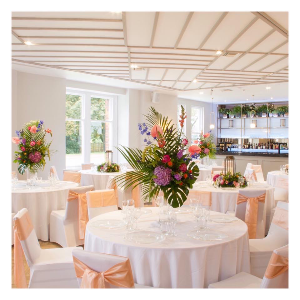Unique spaces for all types of events especially weddings. 

alberts-restaurants.com/standish/event…

#weddingvenue #standish #wigan #albertsstandish #weddingideas #lancashire #northwest