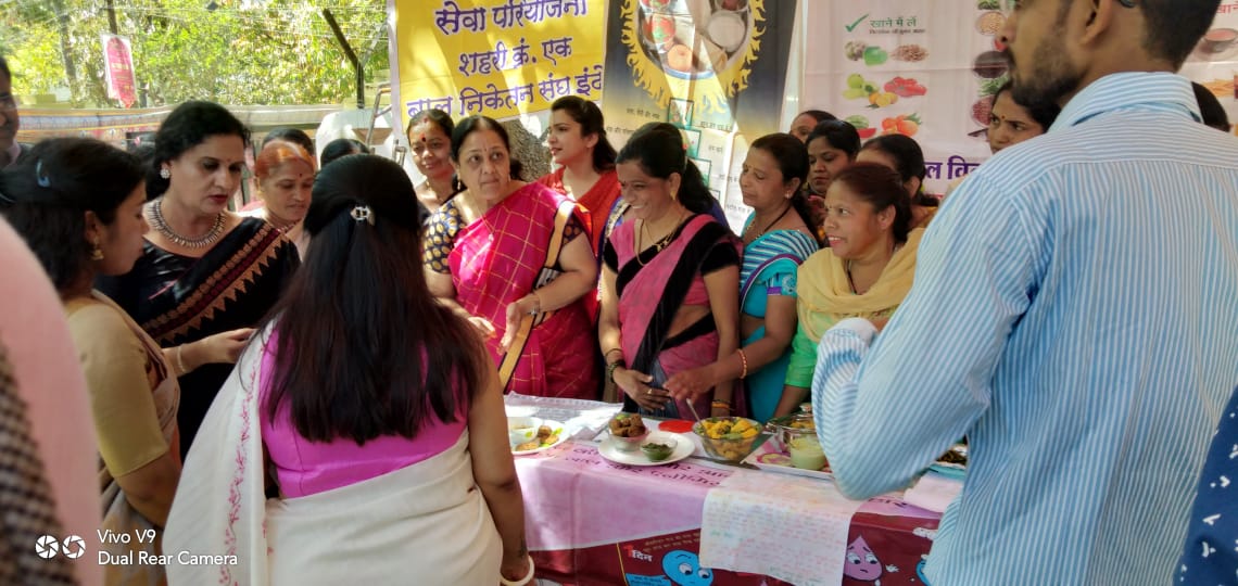 IndorePoshan's tweet photo. Launch of #PoshanPakhwada2020. As a mark of respect to women, varieties of delicious food items prepared by the Husbands of female workforce of Dept of W&amp;CD were displayed for all to cherish. #HappyWomensDay2020 #SuposhitMP @ImartiDeviINC @smritiirani @narendramodi @PMOIndia https://t.co/94Vc9SCM6j