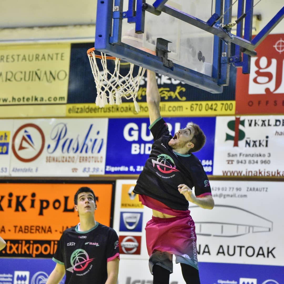 🏀 ARITZBA SUNDAYSS 🏀
⠀
⏰ 16:00
⛹️ Euskal Ligako Kadete Mutilak
🆚 <a href="/araberri/">Araberri Basket Club</a>
⠀
⏰ 18:30
⛹️ EBA Liga AA
🆚 <a href="/FNBardoi/">FNBardoi</a>

ZATOZ GURE TALDEAK ANIMATZERA!!
⠀
#123ZAST #UlaciaZarautz #SaskiDa #FeelingSaski