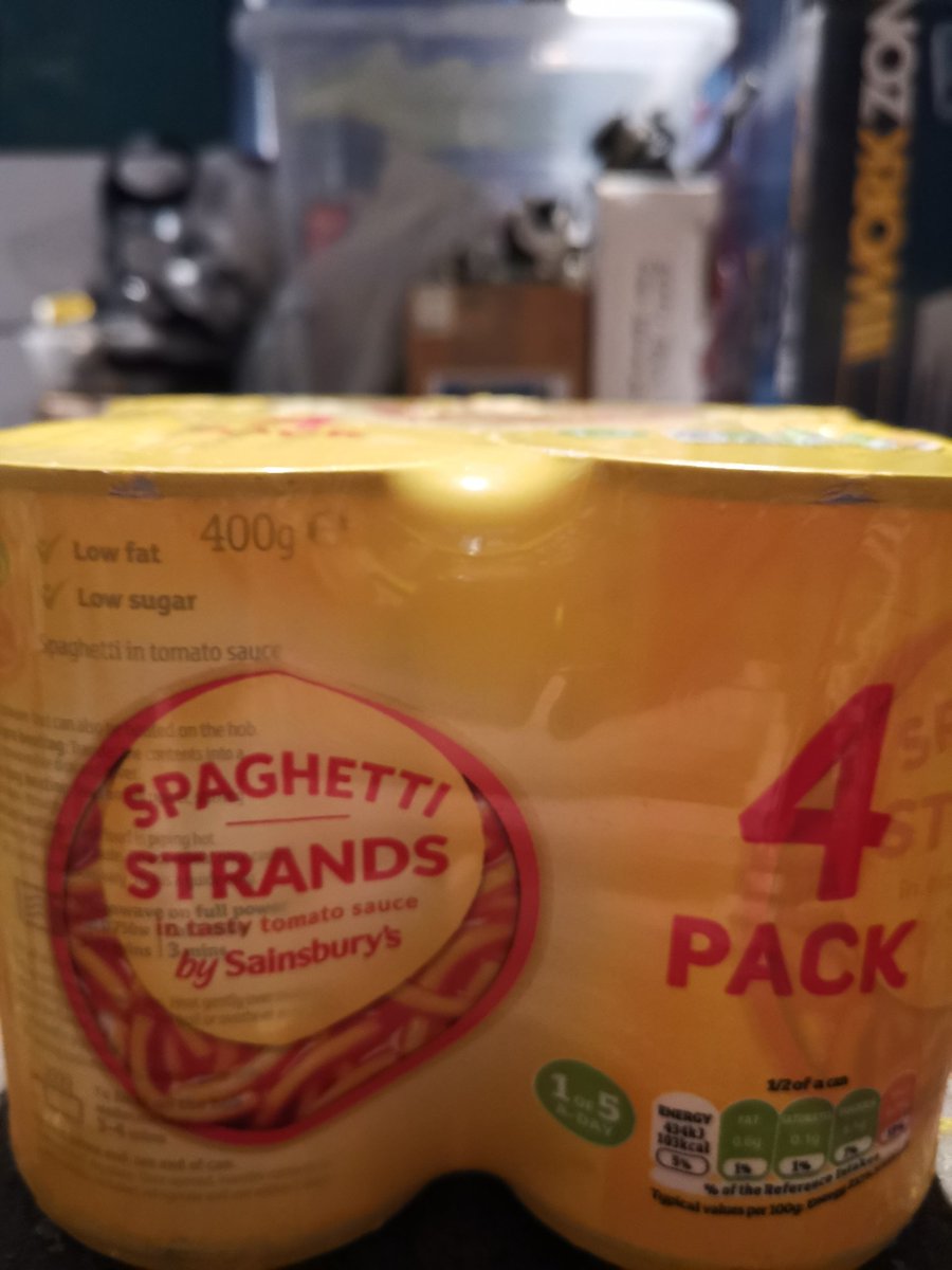 daveclowes's tweet photo. @sainsburys ordered groceries online and about 25% of my tinned goods were dented. To add insult to injury, one of my 4 pack of tinned spaghetti is over 4 months past its best before! Very disappointed, might have to shop elsewhere in future. https://t.co/clxy7cz0Ty